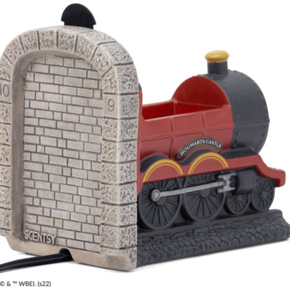 Harry Potter Hogwarts Express Train Platform 9 3/4 Wizard Witch Scentsy Warmer - Picture 4 of 9